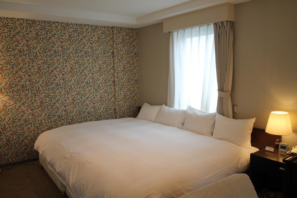 Shinhidaka Shizunai Eclipse Hotel מראה חיצוני תמונה