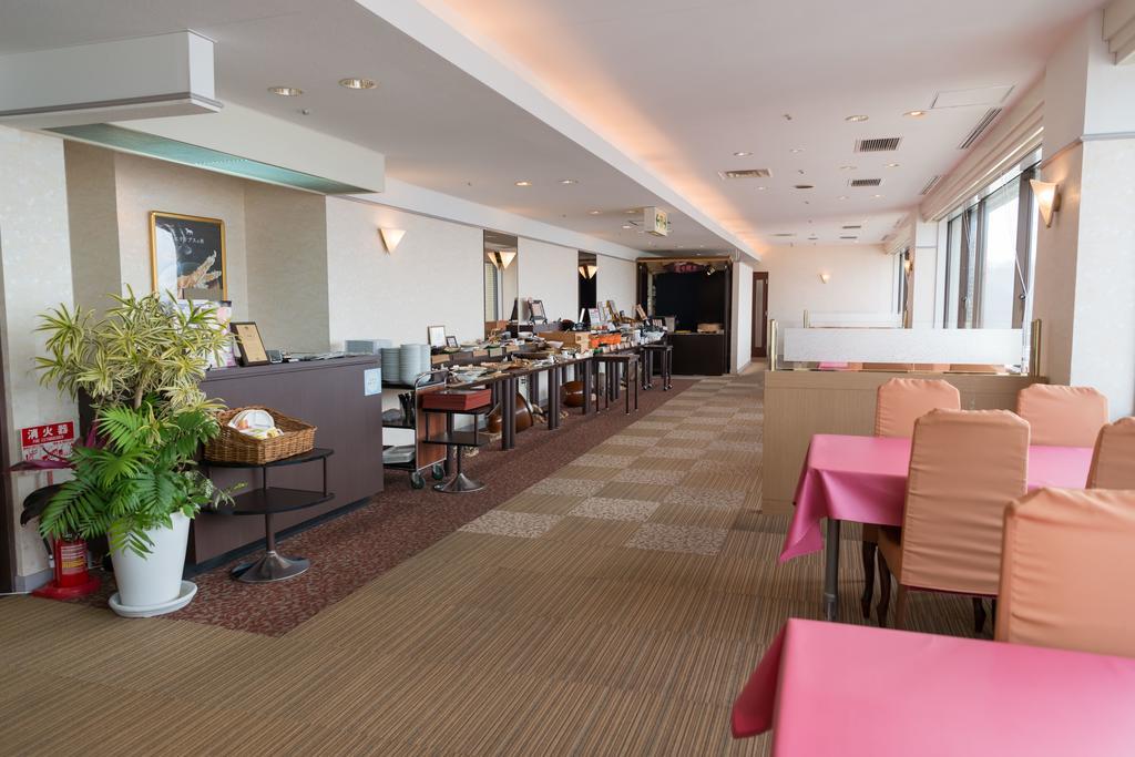 Shinhidaka Shizunai Eclipse Hotel מראה חיצוני תמונה