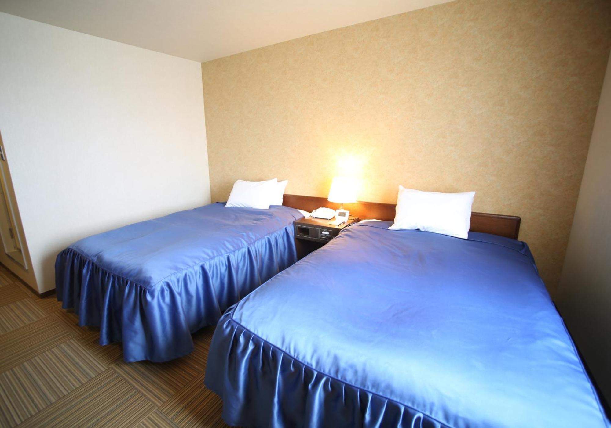 Shinhidaka Shizunai Eclipse Hotel מראה חיצוני תמונה